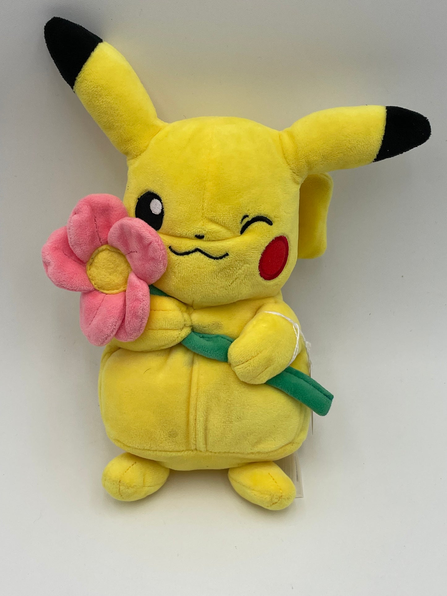 Pokémon - Pikachu w/ Flower Plush 2018 #103643