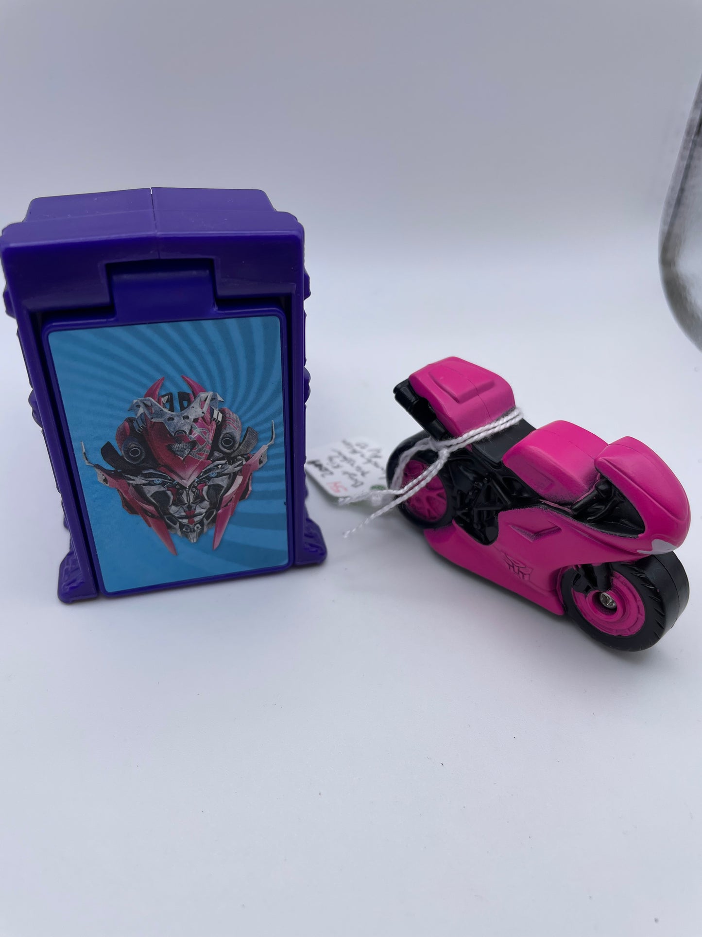 Transformers - Burger King Launchin’ Arcee 2009 #101262