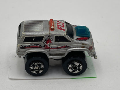 Micro Machines - Road Champs - Silver Fly Truck 1987 #104683