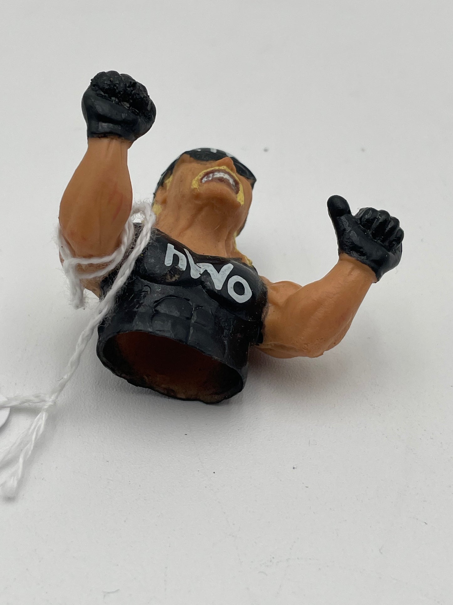 WWE - NWO Hulk Hogan Thumb Wrestler 1994 #104014