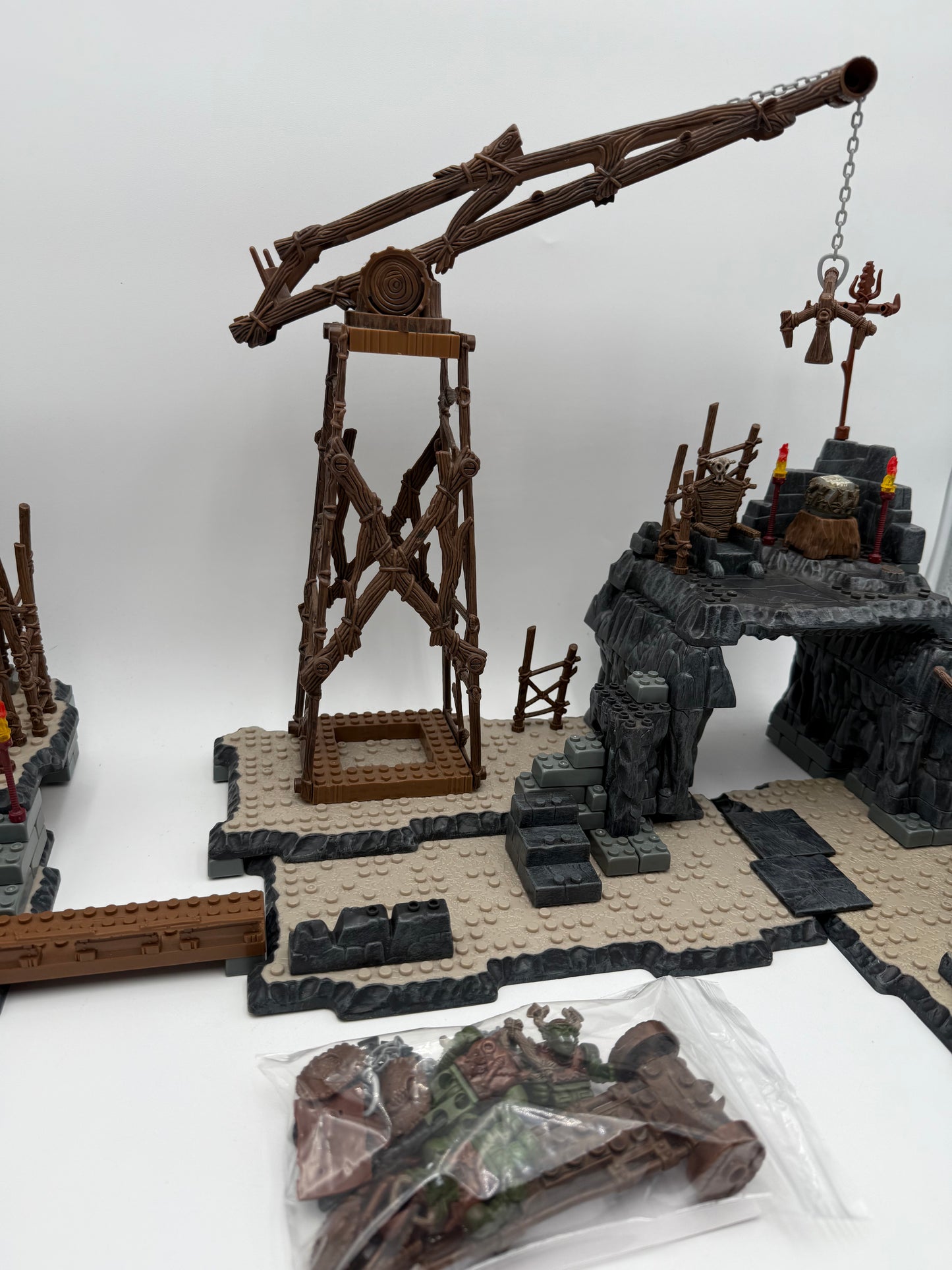 Mega Bloks - Dragons - Vorgan Stronghold 9891 - 2003 #104946